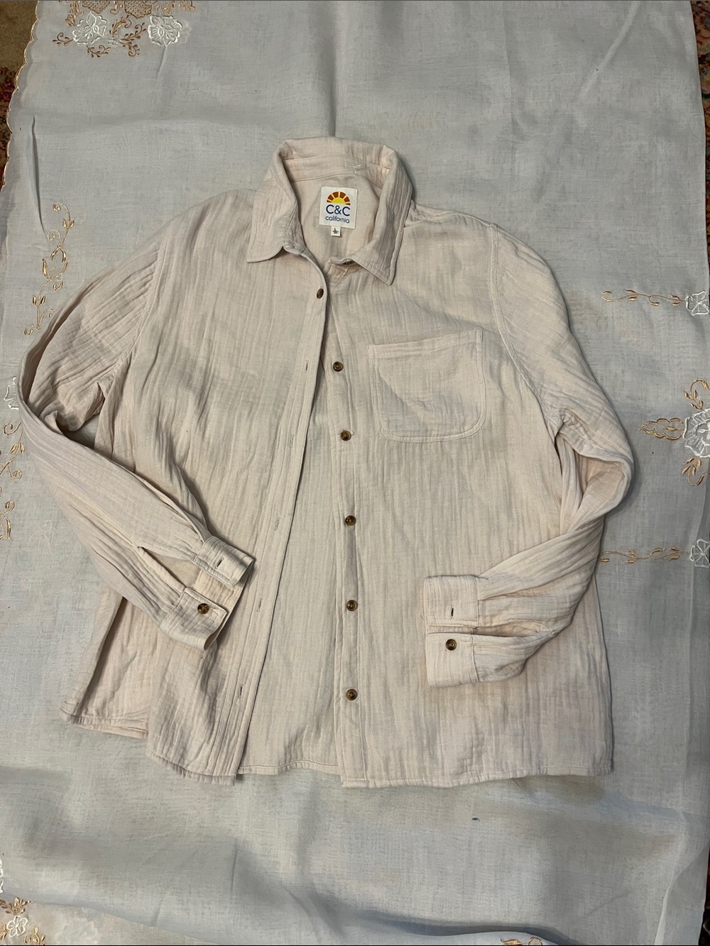 C&C California women’s Light Cream Button-Front Shirt Jacket